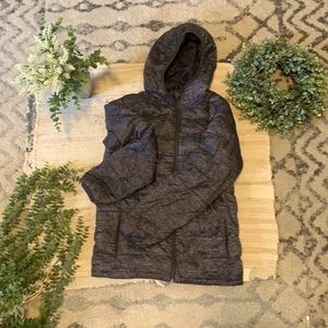 Exertion puff jacket grey small